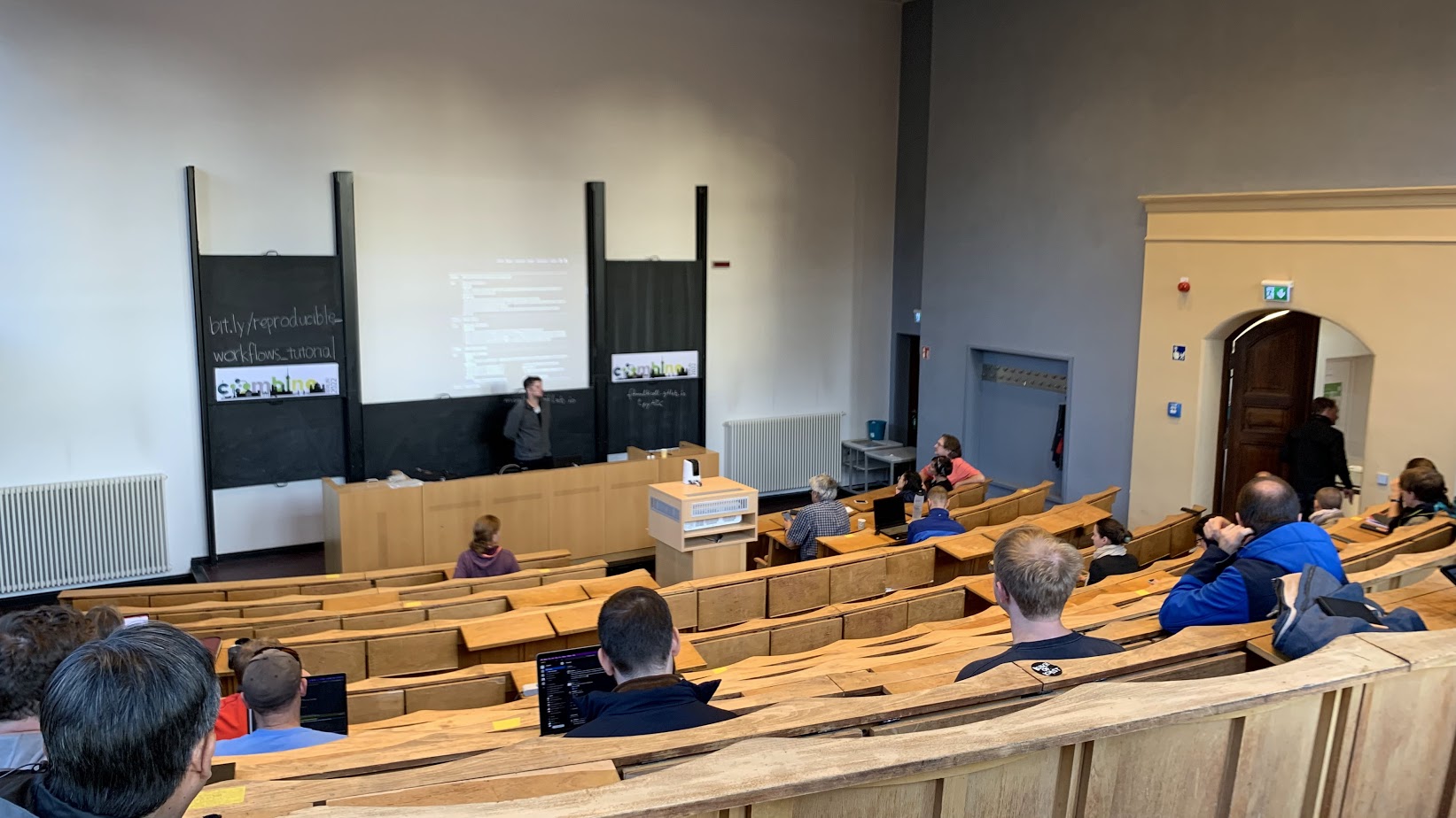 lecture_hall